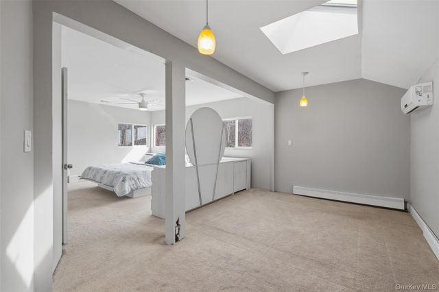 2 N Strawberry Hill Lane, West Nyack, NY 10994