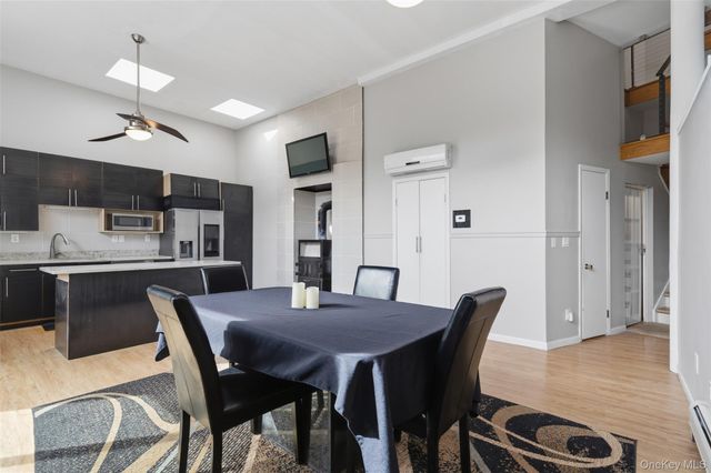 2 N Strawberry Hill Lane, West Nyack, NY 10994