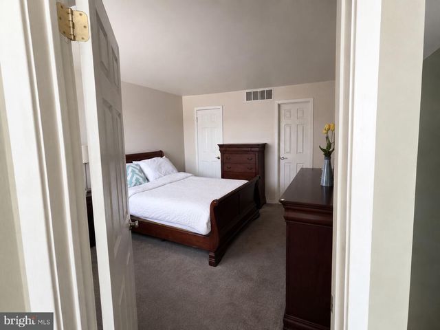 1502 ROBERTS WAY, Voorhees, NJ 08043