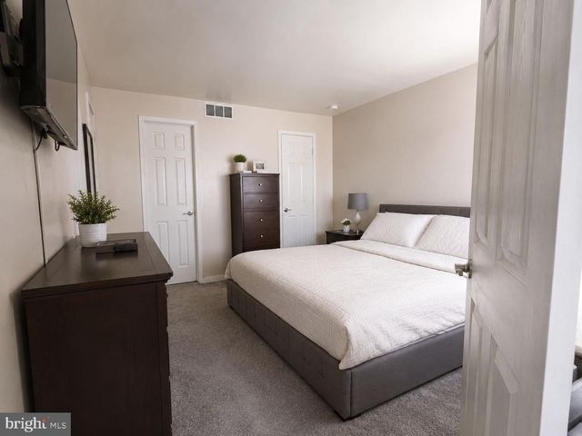 1502 ROBERTS WAY, Voorhees, NJ 08043