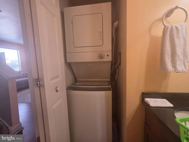 1502 ROBERTS WAY, Voorhees, NJ 08043
