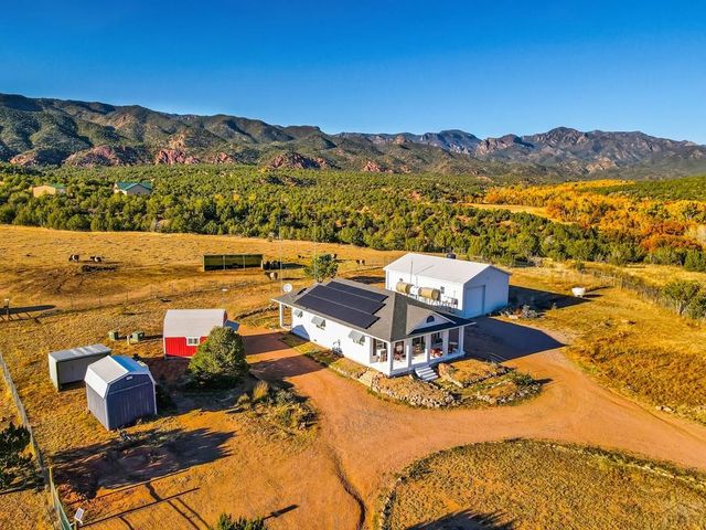 8200 County Road 132, Penrose, CO 81240