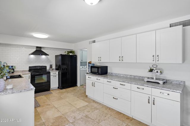1029 W CARTER Drive, Tempe, AZ 85282