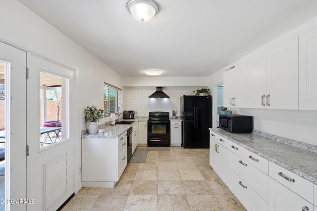 1029 W CARTER Drive, Tempe, AZ 85282