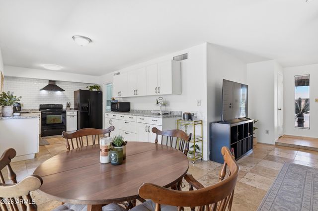 1029 W CARTER Drive, Tempe, AZ 85282