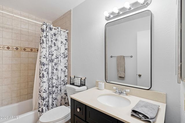 1029 W CARTER Drive, Tempe, AZ 85282