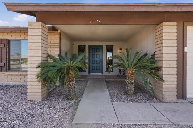 1029 W CARTER Drive, Tempe, AZ 85282