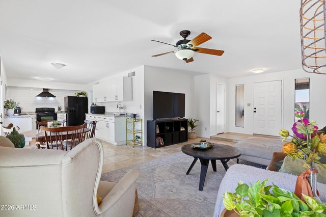 1029 W CARTER Drive, Tempe, AZ 85282