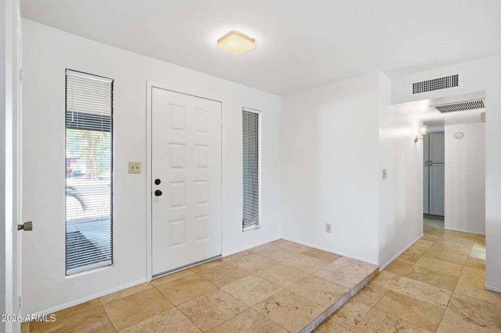 1029 W CARTER Drive, Tempe, AZ 85282 — photo 4