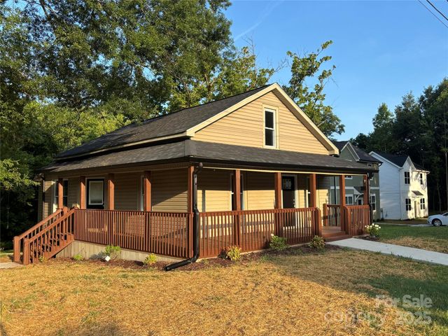 638 Old Salisbury Road, Statesville, NC 28677