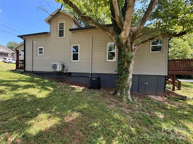 638 Old Salisbury Road, Statesville, NC 28677
