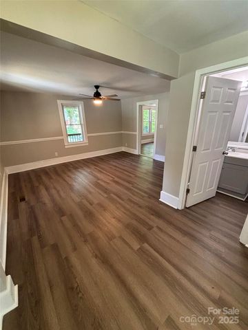 638 Old Salisbury Road, Statesville, NC 28677