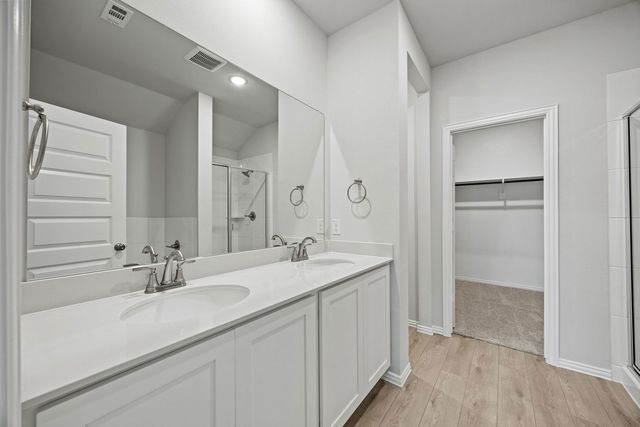 556 Stone Hollow Drive, Van Alstyne, TX 75495