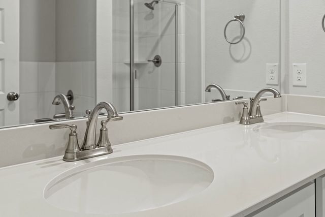 556 Stone Hollow Drive, Van Alstyne, TX 75495