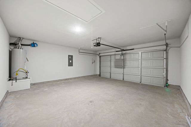 556 Stone Hollow Drive, Van Alstyne, TX 75495