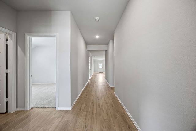 556 Stone Hollow Drive, Van Alstyne, TX 75495