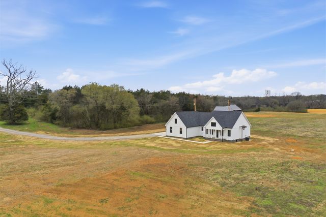 130 Roddy Road, Shelbyville, TN 37160