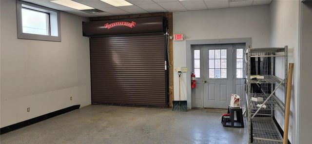 41 Terence Dr, Pleasant Hills, PA 15236