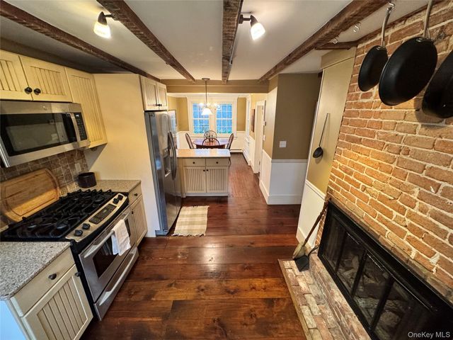 225 Christian Avenue, Stony Brook, NY 11790