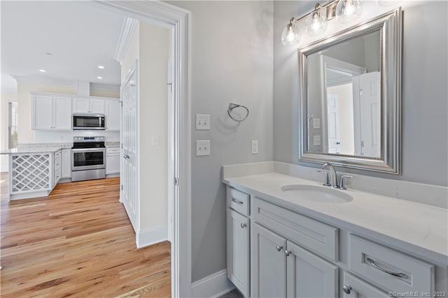 73 W Main Street 2, Clinton, CT 06413