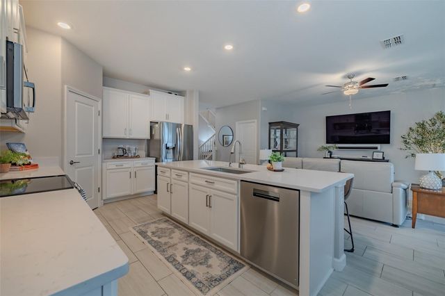 10394 TUPPER CAY DRIVE, San Antonio, FL 33576