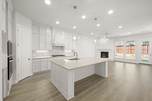 1417 Ripple Glass Boulevard, Midlothian, TX 76065