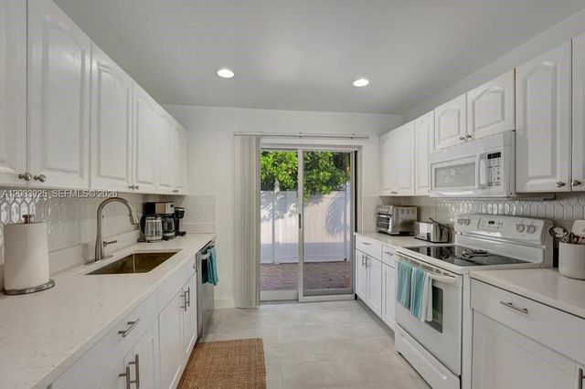 1319 SW 30th Street D, Fort Lauderdale, FL 33315