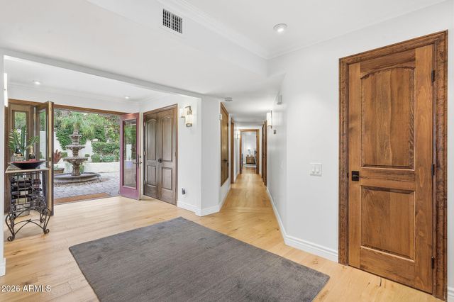 2320 E LINCOLN Way, Phoenix, AZ 85020