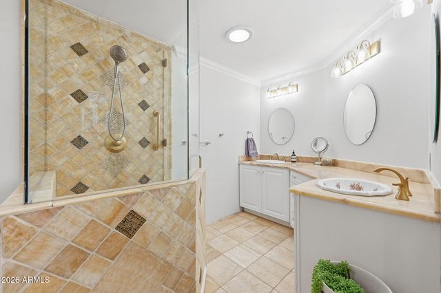 2320 E LINCOLN Way, Phoenix, AZ 85020