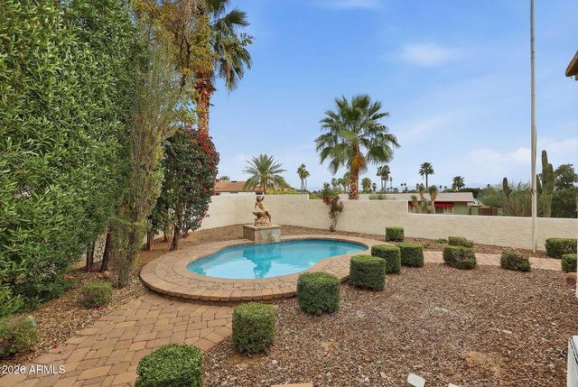 2320 E LINCOLN Way, Phoenix, AZ 85020