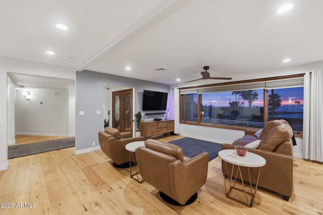 2320 E LINCOLN Way, Phoenix, AZ 85020