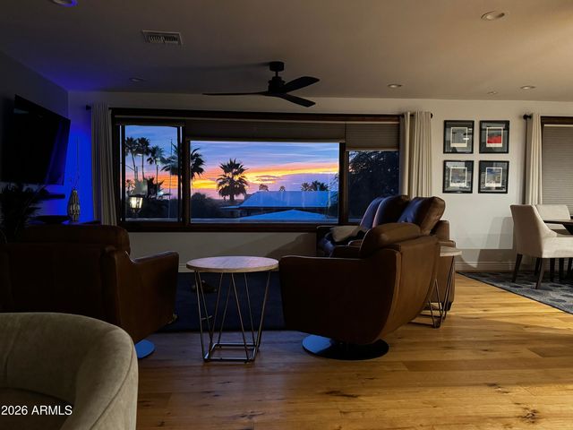 2320 E LINCOLN Way, Phoenix, AZ 85020