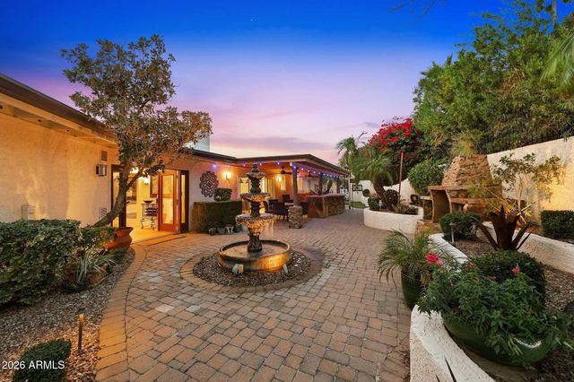 2320 E LINCOLN Way, Phoenix, AZ 85020