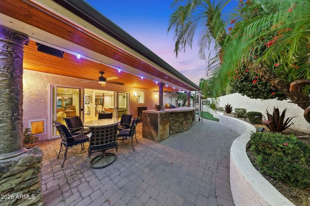 2320 E LINCOLN Way, Phoenix, AZ 85020