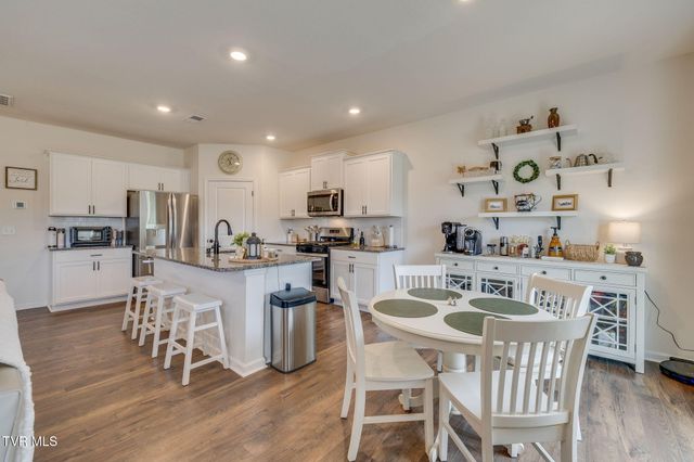 806 Barley Loop, Jonesborough, TN 37659