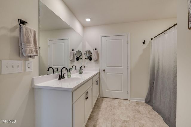 806 Barley Loop, Jonesborough, TN 37659