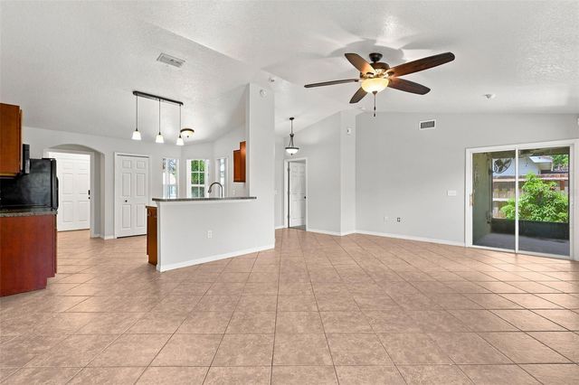 1079 SUNSHINE WAY SW, Winter Haven, FL 33880