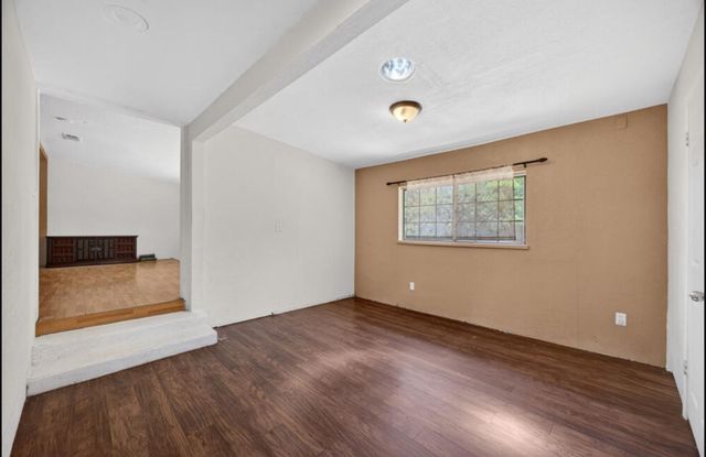 2709-2711 Walnut Ave, Carmichael, CA 95608