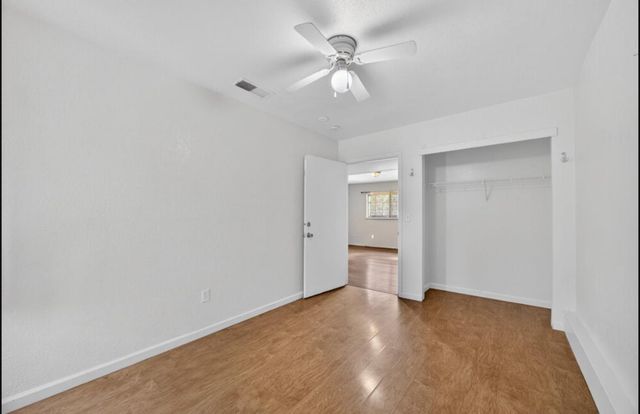 2709-2711 Walnut Ave, Carmichael, CA 95608