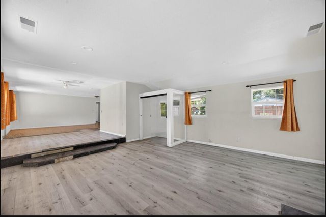 2709-2711 Walnut Ave, Carmichael, CA 95608