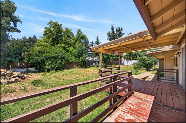 2709-2711 Walnut Ave, Carmichael, CA 95608