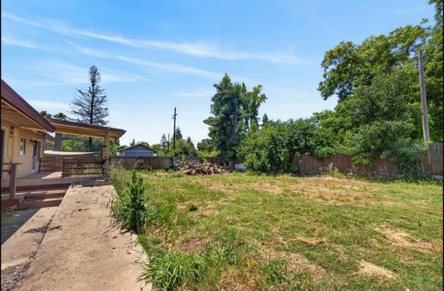 2709-2711 Walnut Ave, Carmichael, CA 95608