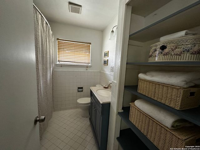 4714 Lakewood, San Antonio, TX 78220