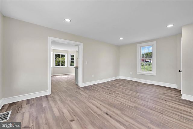 122 SKYLINE DR, Reading, PA 19606
