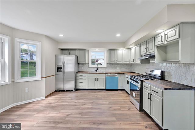122 SKYLINE DR, Reading, PA 19606