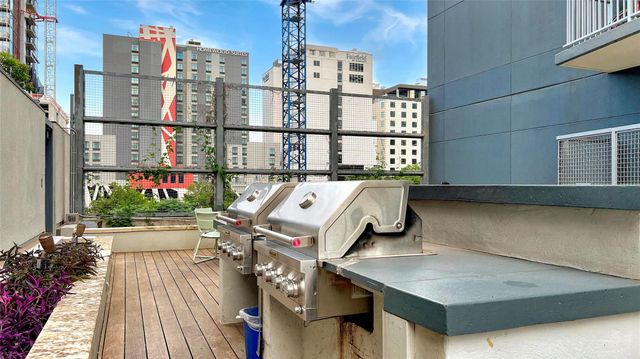 603 Davis ST 2204, Austin, TX 78701