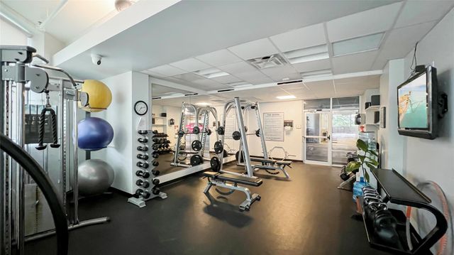 603 Davis ST 2204, Austin, TX 78701