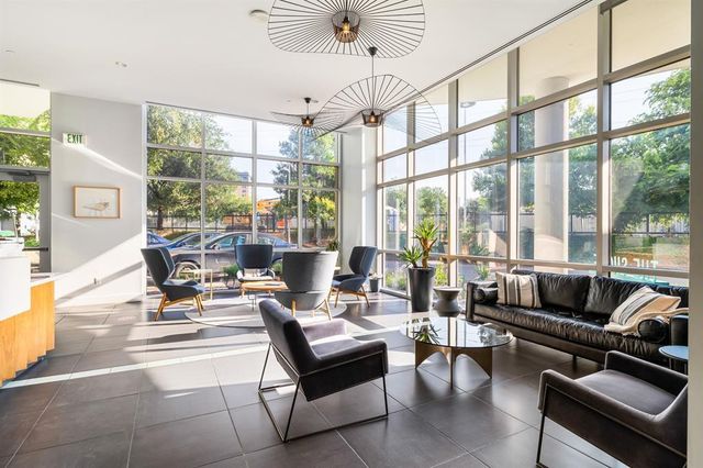 603 Davis ST 2204, Austin, TX 78701