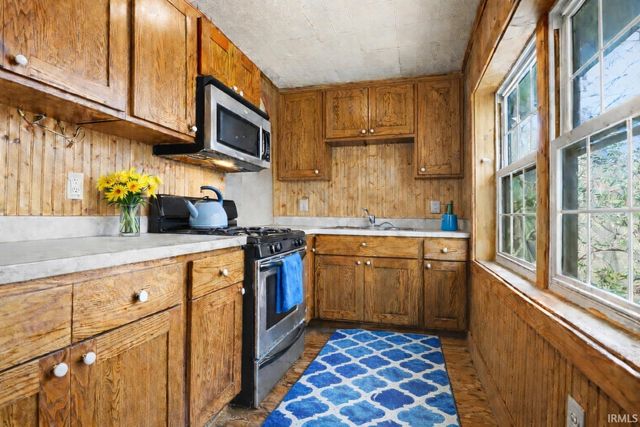 51293 Antone Road, Bristol, IN 46507