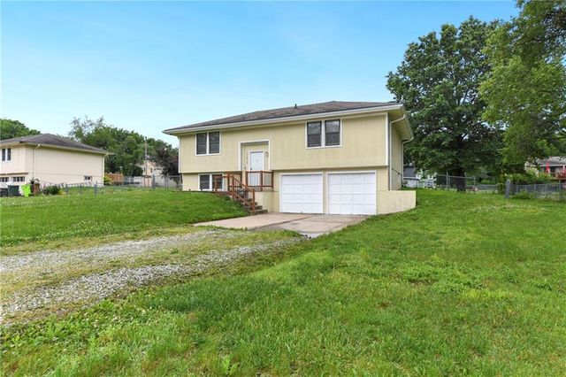 15810 Valentine Street, Belton, MO 64012